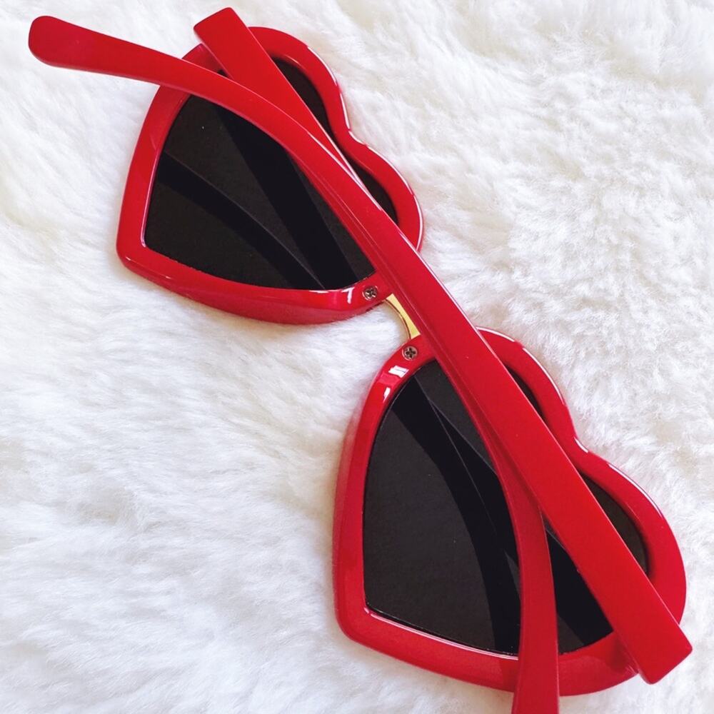 Pixie Red Girl Heart-shape Sunglasses - Picture 10 of 11